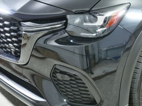 Certified 2025 MAZDA CX-70 3.3 Turbo w/ Preferred Package image 16