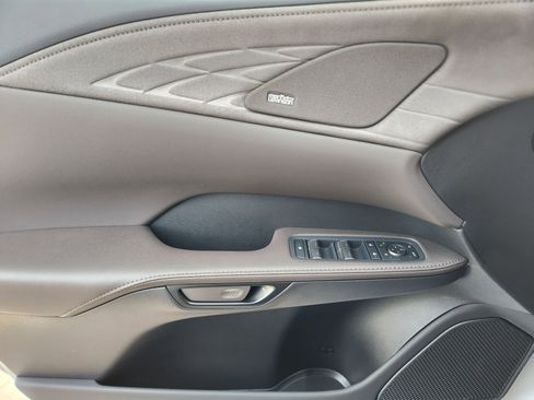 New 2026 Lexus RX 450h AWD image 16