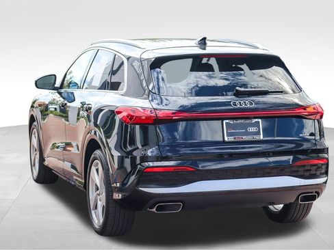 Used 2025 Audi Q5 Prestige AWD/4WD image 5