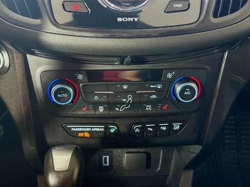 Used 2017 Ford Escape Titanium w/ Equipment Group 301A AWD/4WD image 17