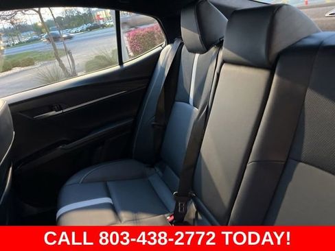 Used 2025 Toyota Camry SE image 12