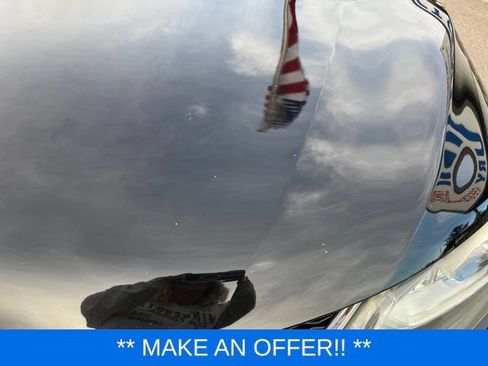 Used 2016 Nissan Rogue SL w/ SL Premium Package FWD image 5