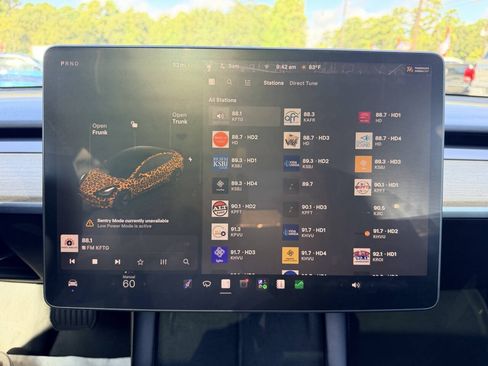 Used 2022 Tesla Model 3 Long Range AWD/4WD image 27
