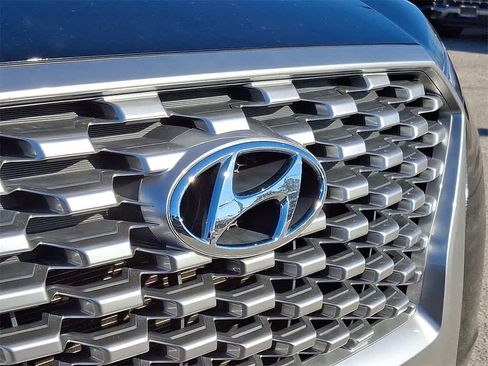 Used 2022 Hyundai Palisade SE image 27