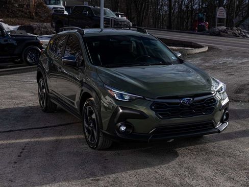 Used 2025 Subaru Crosstrek 2.5i Limited w/ Crosstrek Mirror Package image 3