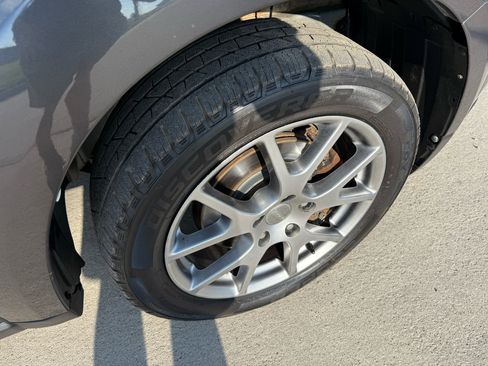 Used 2014 Dodge Journey R/T w/ Flexible Seating Group image 27