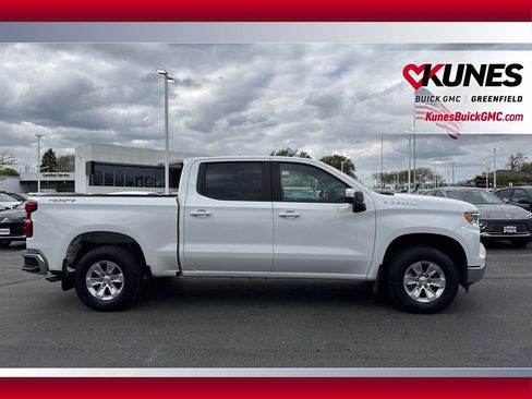 Used 2025 Chevrolet Silverado 1500 LT w/ Work Truck Package AWD/4WD image 4