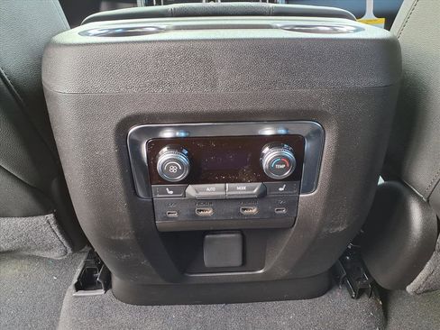 New 2026 GMC Yukon XL AT4 image 12