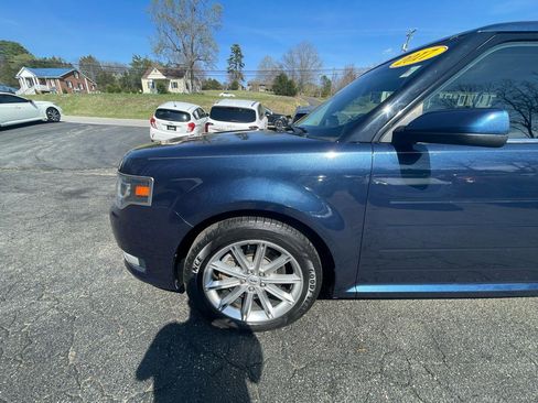 Used 2017 Ford Flex Limited image 2