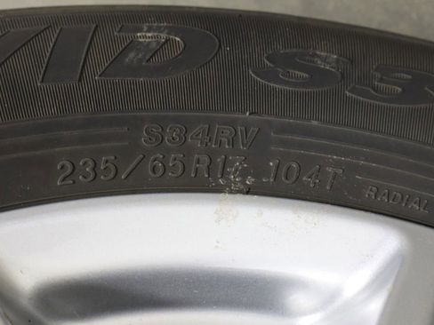 Used 2023 Chrysler Pacifica Touring-L FWD image 46