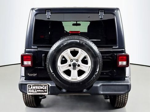 Used 2023 Jeep Wrangler Sport S image 5