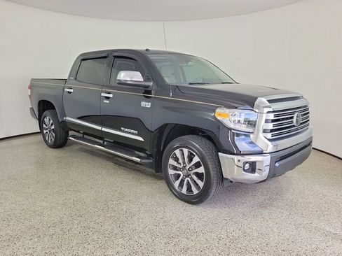 Used 2018 Toyota Tundra Limited w/ Limited Premium Package AWD/4WD image 4