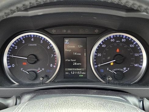 Used 2019 Toyota Highlander Plus image 30