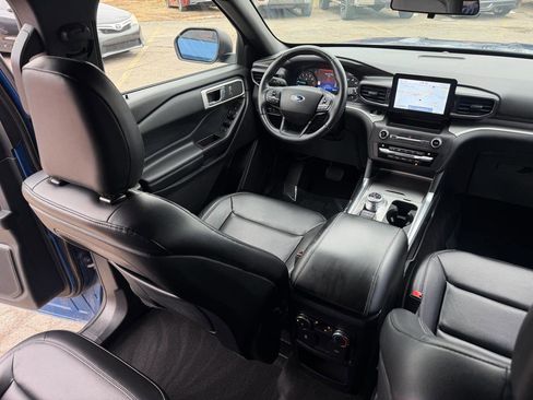 Used 2020 Ford Explorer XLT w/ Equipment Group 202A image 48
