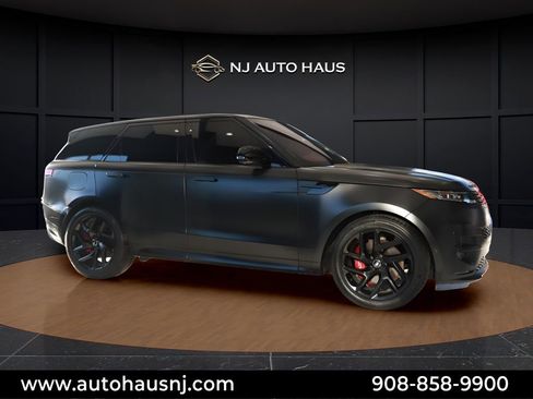 Used 2023 Land Rover Range Rover Sport SE Dynamic AWD/4WD image 8