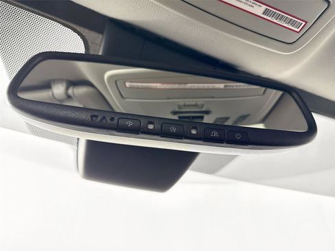 Used 2021 Toyota Sienna LE w/ LE Plus Package image 21