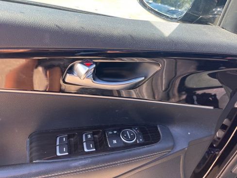 Used 2020 Kia Sorento L image 12