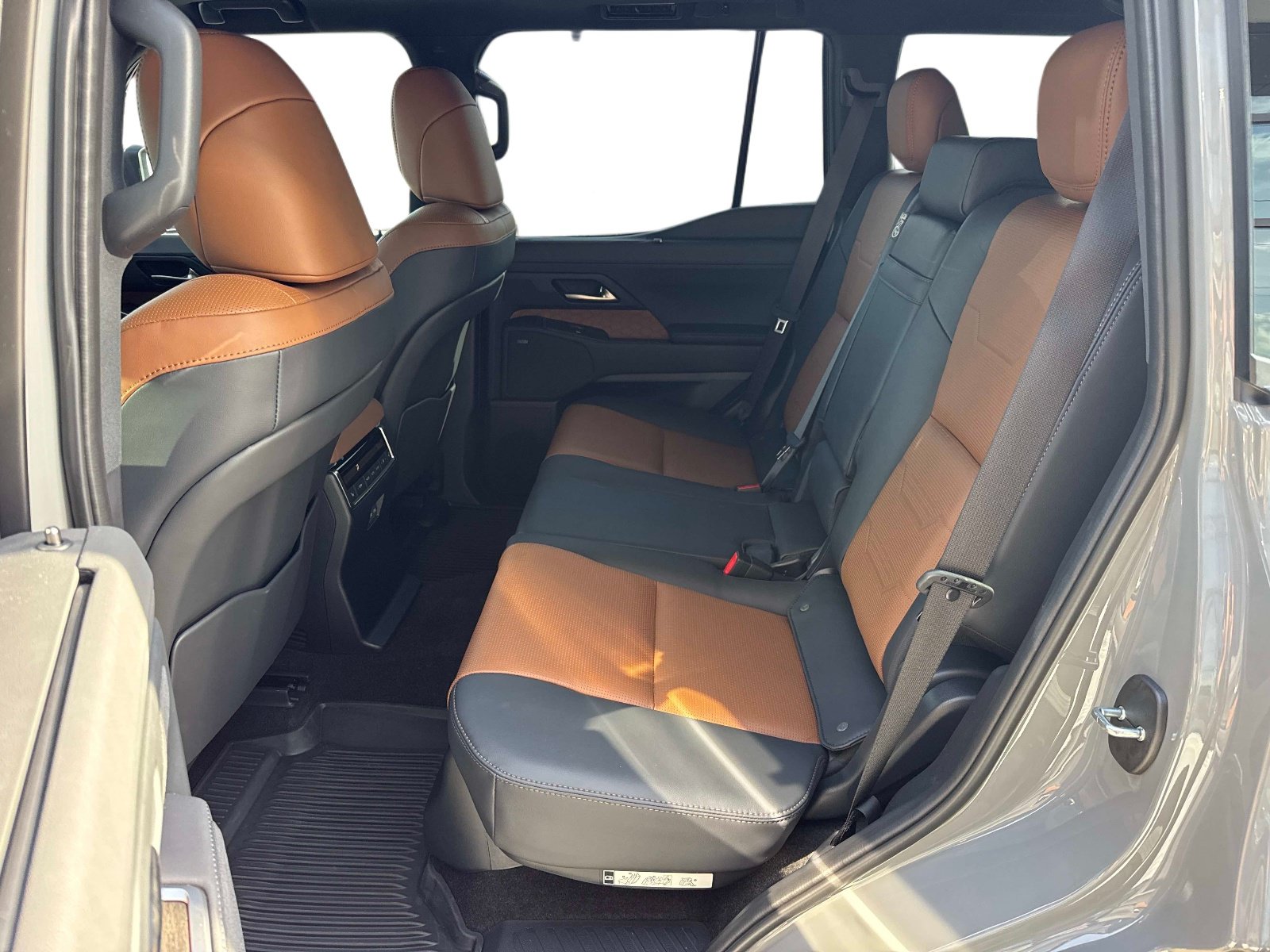Certified 2026 Lexus GX 550 w/ Accessory Package (2T) AWD/4WD image 14