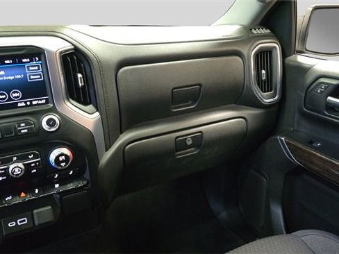 Used 2019 GMC Sierra 1500 SLE w/ SLE Value Package image 22