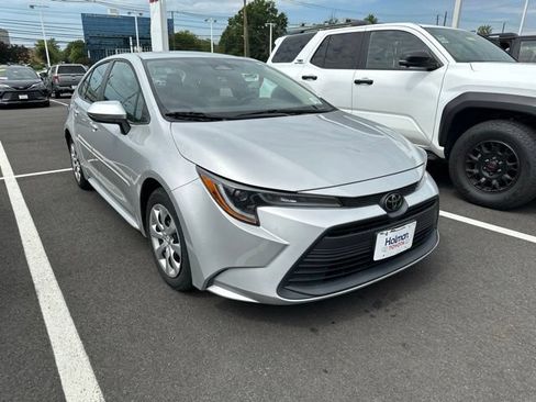 Certified 2023 Toyota Corolla LE w/ Carpet Mat Package (TMS) FWD image 3