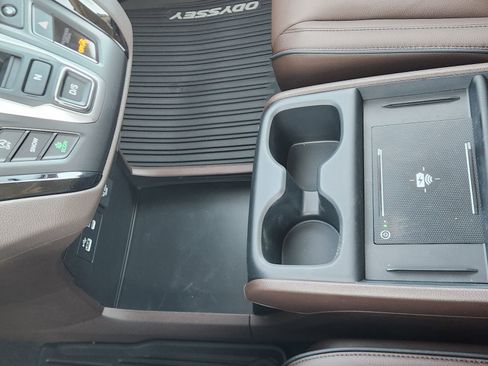 New 2026 Honda Odyssey Touring image 23