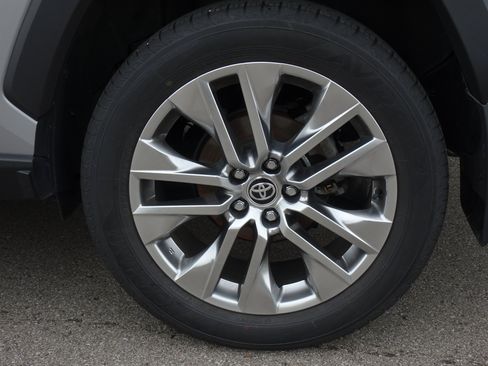 Used 2020 Toyota RAV4 Limited w/ All Weather Liner Package AWD/4WD image 27