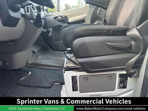 Used 2016 Mercedes-Benz Sprinter 3500 image 38