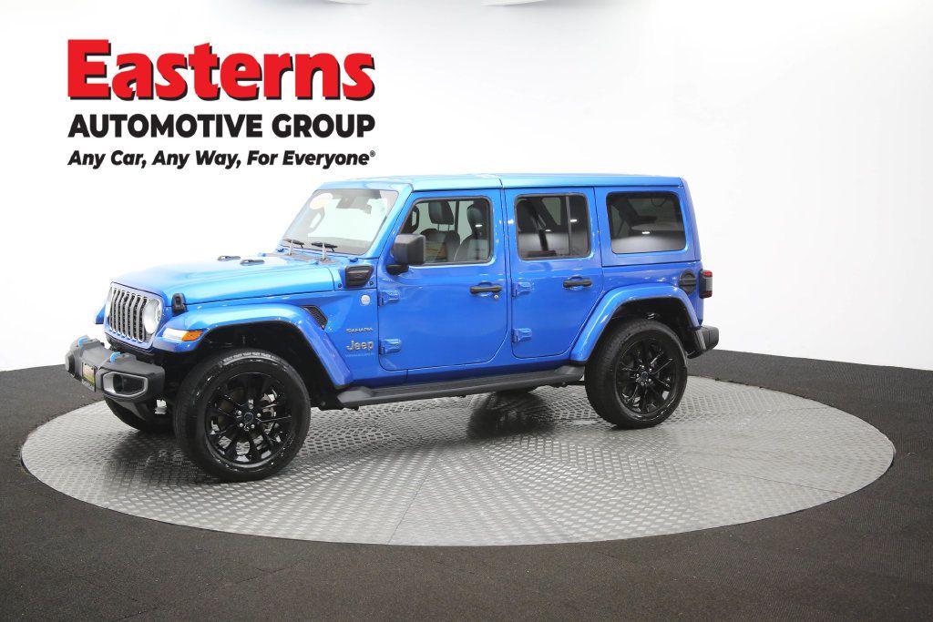 Used 2024 Jeep Wrangler Unlimited Sahara w/ Technology Group AWD/4WD image 61