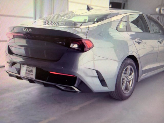 Used 2022 Kia K5 LXS FWD image 6