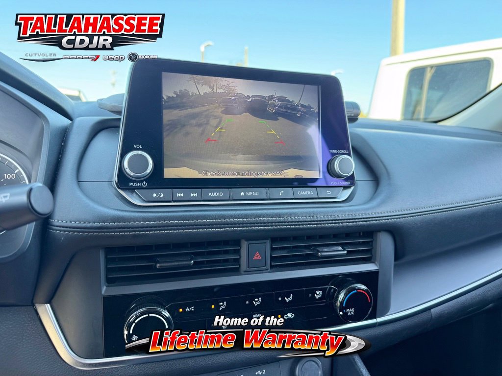 Used 2024 Nissan Rogue S AWD/4WD image 30