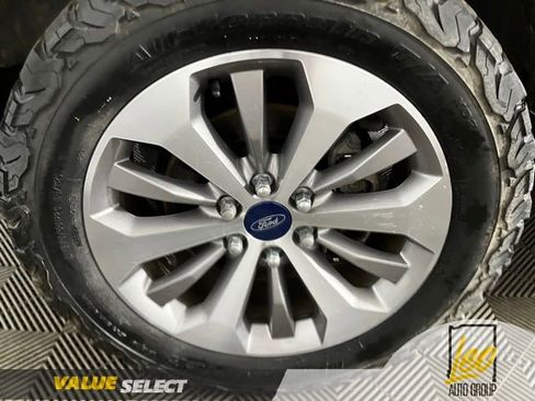 Used 2014 Ford F150 XLT w/ XLT Chrome Package RWD image 20