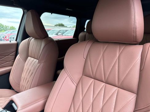 New 2025 Mitsubishi Outlander SEL image 23