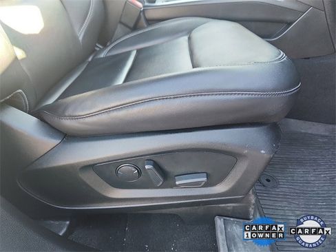 Certified 2022 Ford Explorer XLT w/ Equipment Group 202A image 34