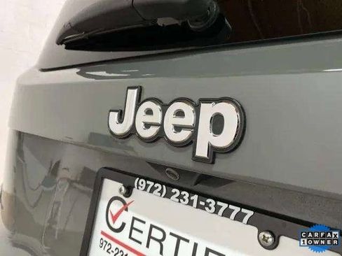 Used 2022 Jeep Renegade Latitude AWD/4WD image 93