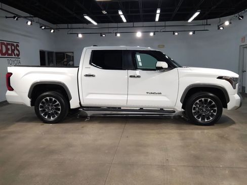 Used 2025 Toyota Tundra Limited image 8