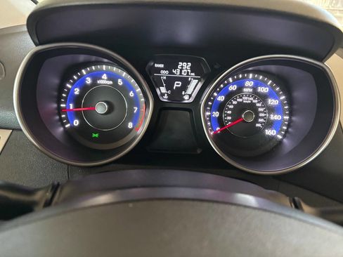 Used 2012 Hyundai Elantra Limited FWD image 29