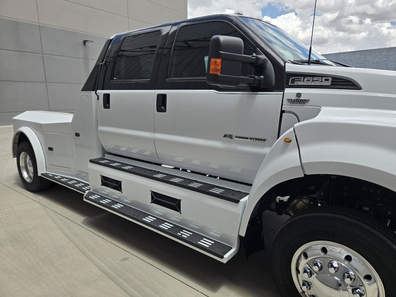 Used 2026 Ford F650 2WD Crew Cab Super Duty image 23