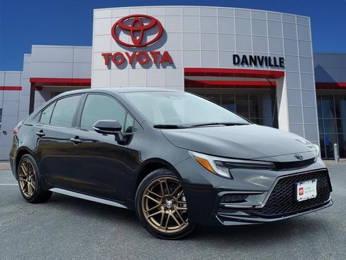 Certified 2024 Toyota Corolla SE Nightshade image 1