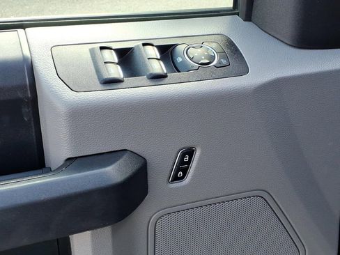 Used 2020 Ford F150 XL w/ Equipment Group 101A Mid image 4