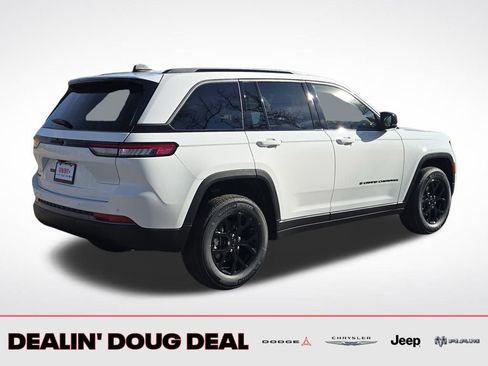 New 2026 Jeep Grand Cherokee Altitude AWD/4WD image 5