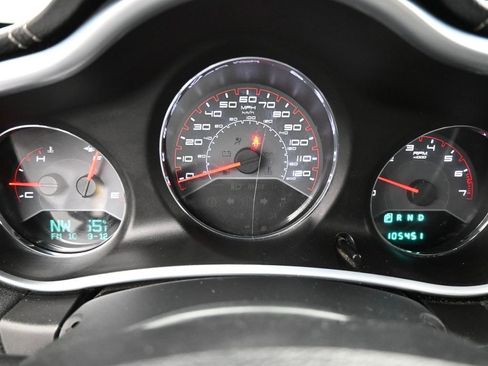 Used 2012 Dodge Avenger SXT image 13