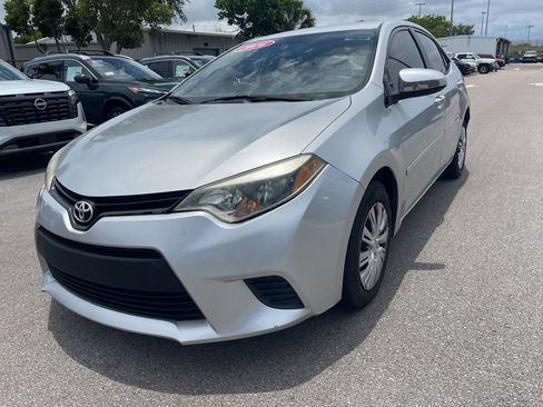 Used 2016 Toyota Corolla L FWD image 2