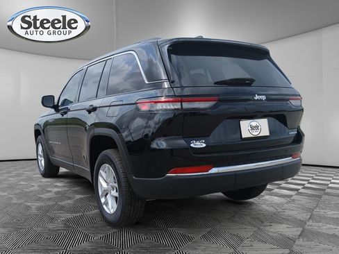 New 2024 Jeep Grand Cherokee Laredo X image 3