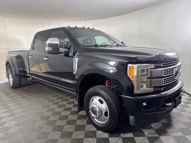 Used 2017 Ford F350 Platinum w/ Platinum Ultimate Package AWD/4WD image 1