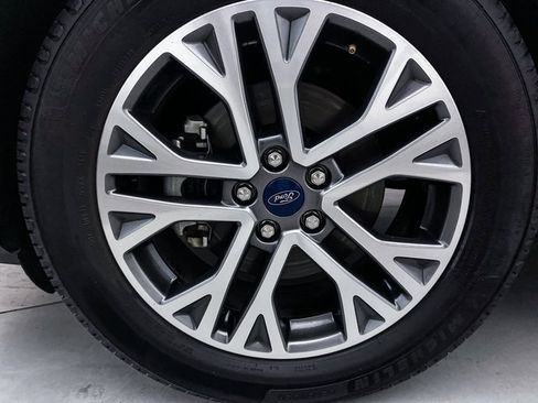 Used 2022 Ford Escape SEL image 13