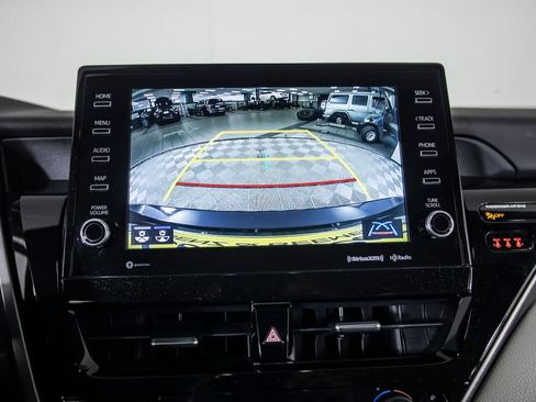 Used 2022 Toyota Camry XSE FWD image 26