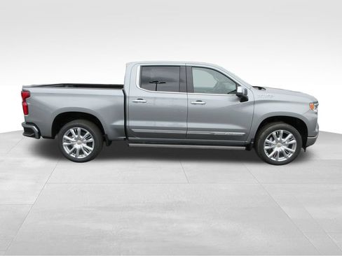 New 2026 Chevrolet Silverado 1500 High Country AWD/4WD image 6