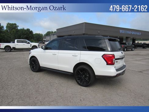 Used 2022 Ford Expedition XLT RWD image 10