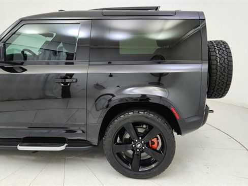 Used 2022 Land Rover Defender 90 X image 10