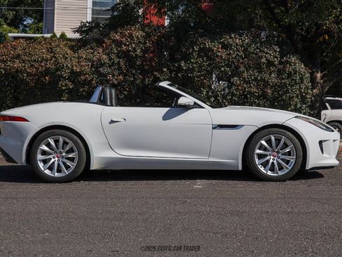 Used 2017 Jaguar F-TYPE Convertible image 9